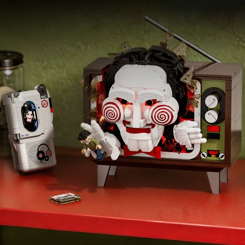 JAKI Chainsaw Massacre Series Building Blocks Billy The Puppet Pig Mask Assembly Model Salll Tape Recorder Toy Ornament Gift view 3