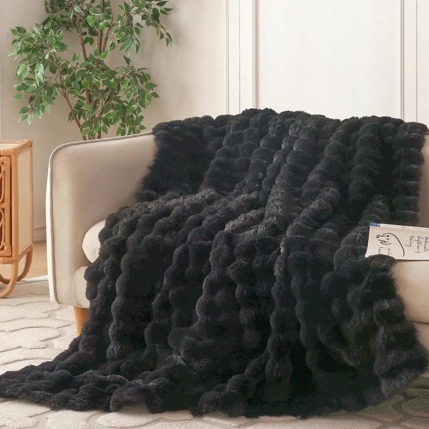 

Faux Fur Throw Blanket, Cozy Soft Plush Bubble Design for Couch Bedroom Living Room, 50x60 Inches Black