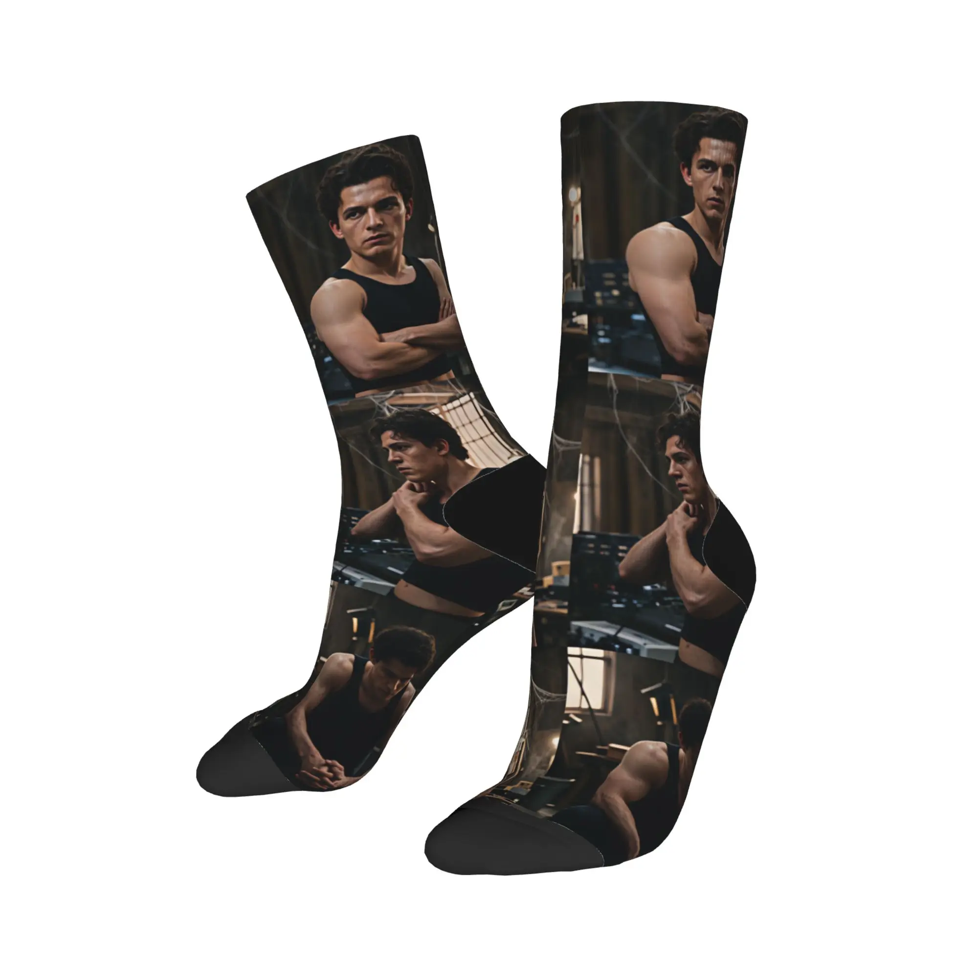 Tom Hollands Socks  Vintage Stockings Men Soft Breathable Skateboard Socks Autumn Graphic Anti Slip Socks