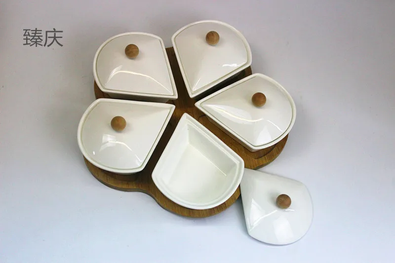 Simplicity Ceramics Plum Blossom Shaped Grid Dried Fruit Tray Living Room Snack Storage Box Food Storage Containers