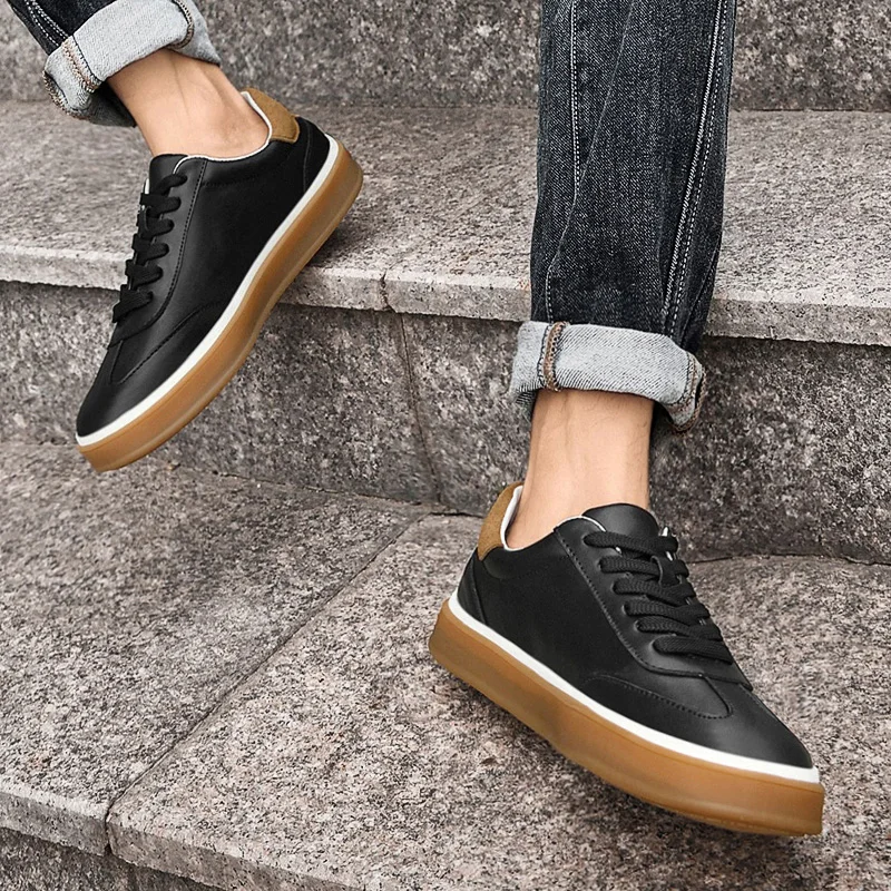 

Men's casual high-quality board shoes Comfortable minimalist sports style Work and party Outdoor street Black and White lace-up