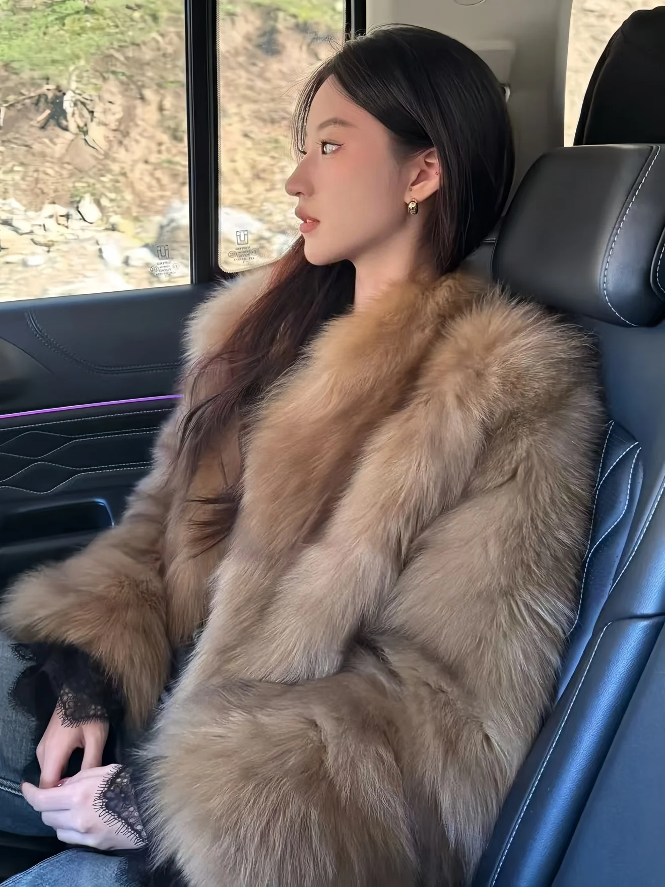 Amber Brown Vintage Fur Coat Women's Style Thick Warm Winter Top Korean Version Long Sleeve V-Neck Regular Fit Casual Commute