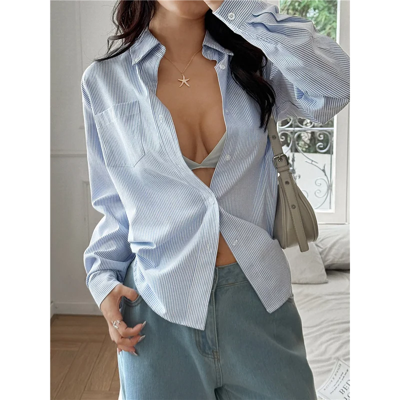 Damskie koszule oversize zapinane na guziki CGS, marszczone mankiety, falbanki na rękawach, kołnierzyk, do pracy, na co dzień, z kieszeniami.