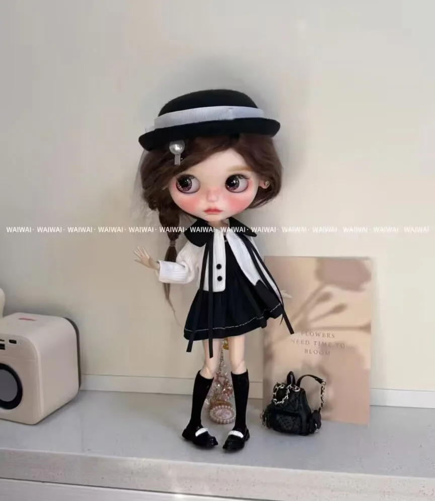 

4pcs 2026 NEW little lady style Coat + Skirt+hat+socks for Blythe(Fit for Lulu,ymy24,Ob22,24,26,zone, Jenny)