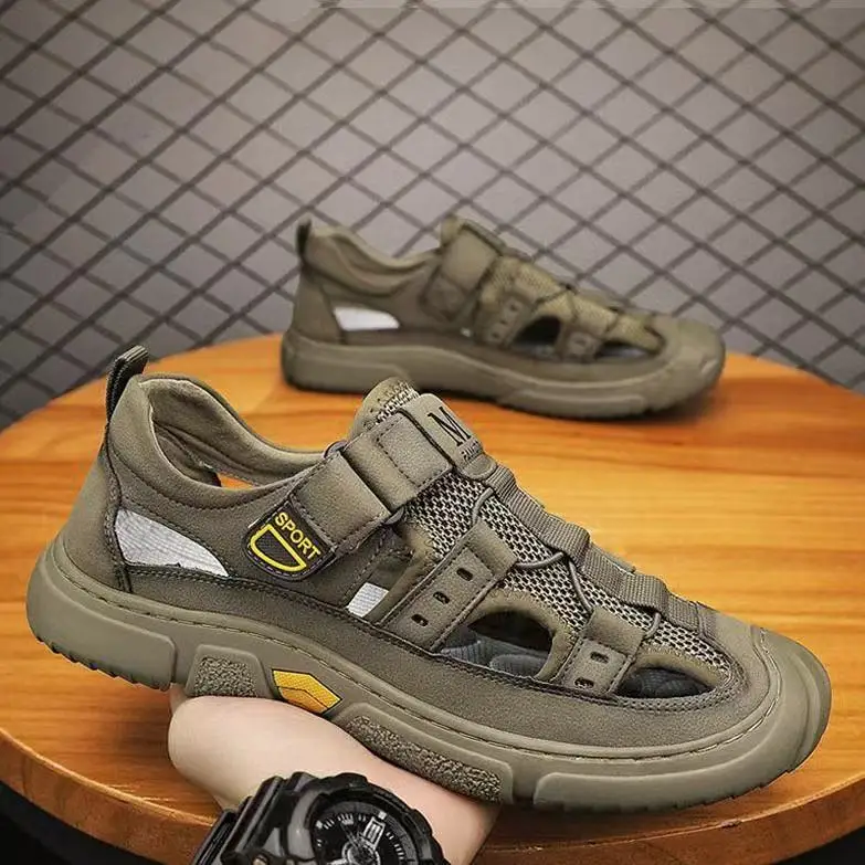 Men's Closed Toe Sandals Lace Up Comfortable Lightweight Outdoor Walking Shoes Rugged Sole Daily Wear