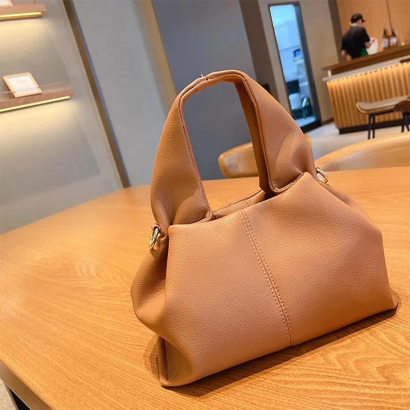 2022 New Fashion Female Shoulder Bag Solid Color Chain handbags luxury Bucket Women's Shoulder Crossbody Casual Trendy Phone Bag