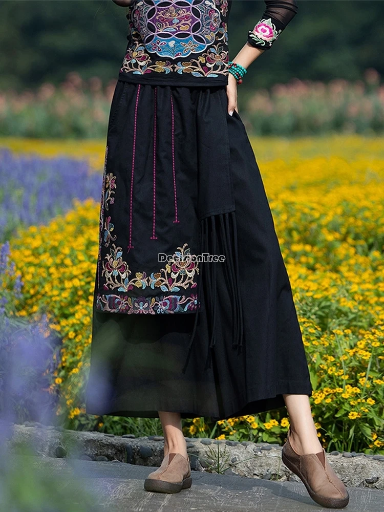 سراويل نسائية مطرزة من القطن والكتان على الطراز الصيني لعام 2025 سراويل نسائية فضفاضة بخصر مطاطي غير منتظمة سراويل واسعة الساق