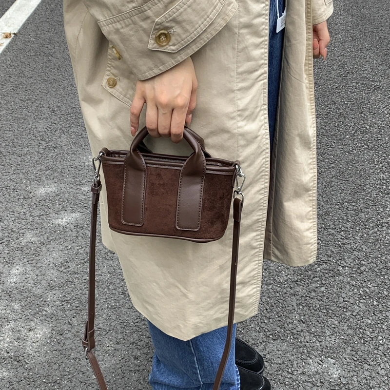 

Famous Designer Inspired Women's Messenger Bag Premium Leather Handbags Stylish Crossbody Shoulder Bag Elegant Ladies Tote