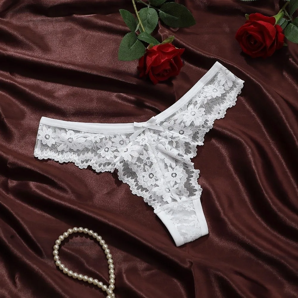 Cotton Crotch Women Briefs Low Waist Sweat-absorbent Lace Panty Shorts Breathable Solid Color Floral Embroidery Pants Daily Wear
