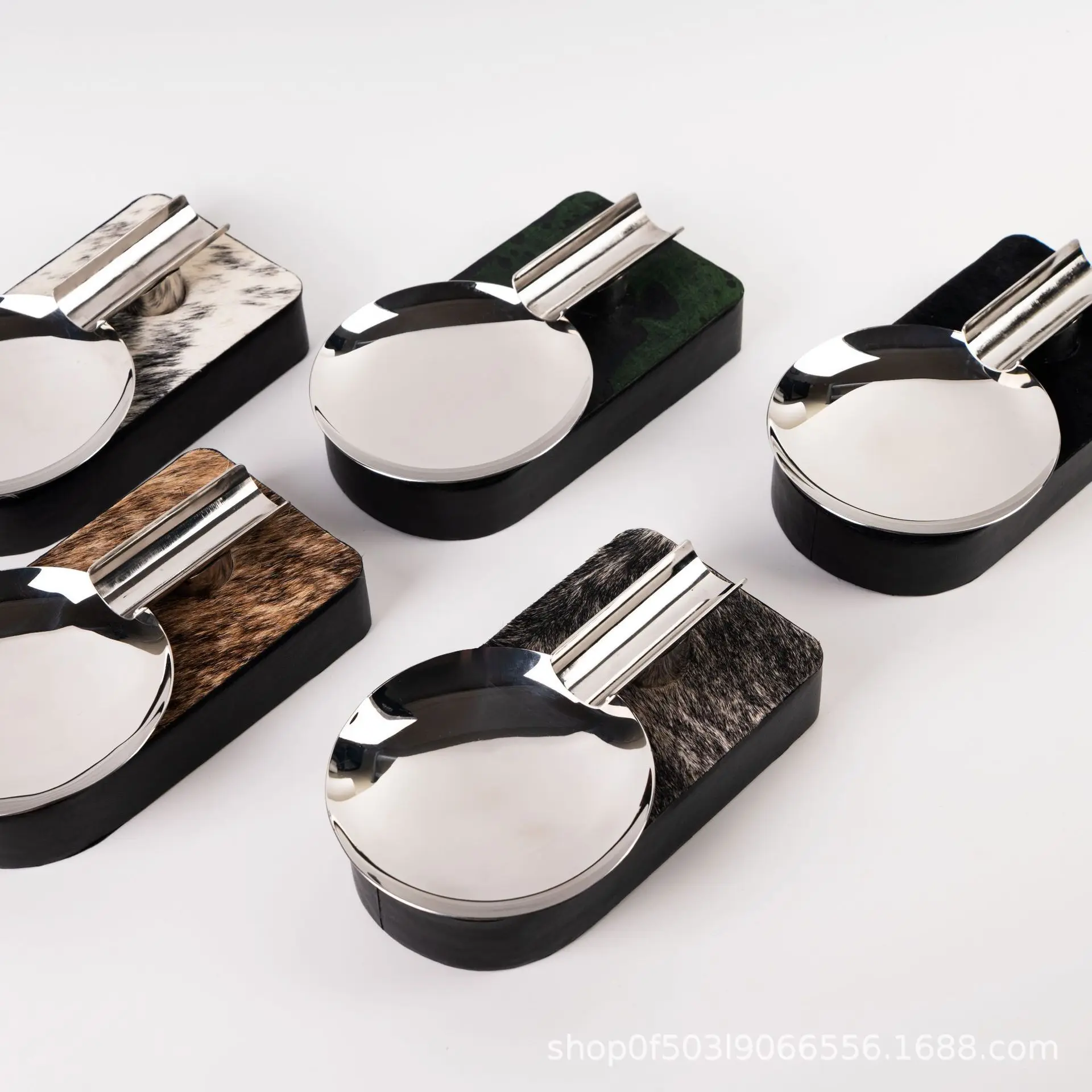 Modern light luxury model room negotiation guest area study master room stainless steel cigar ashtray horsehair ornament
