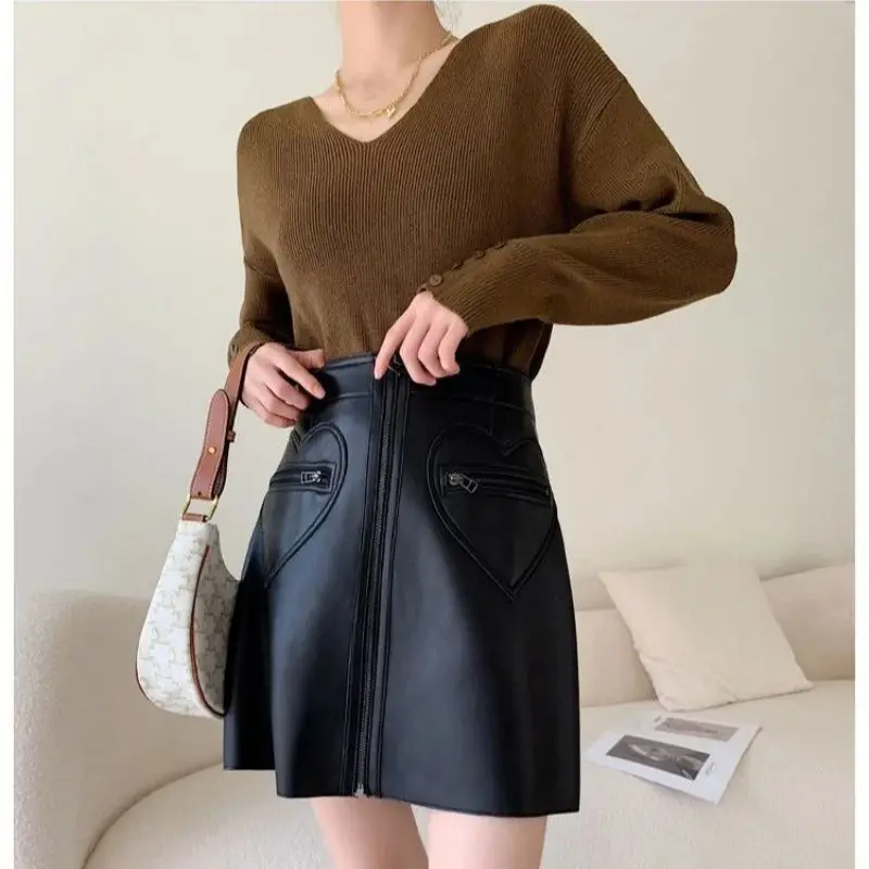 New Fashion Pu Leather Skirt Women Heart Sharp Pocket Elegant High Waist Slim Zipper A-line Short Skirts Spring Autumn Mini Jupe