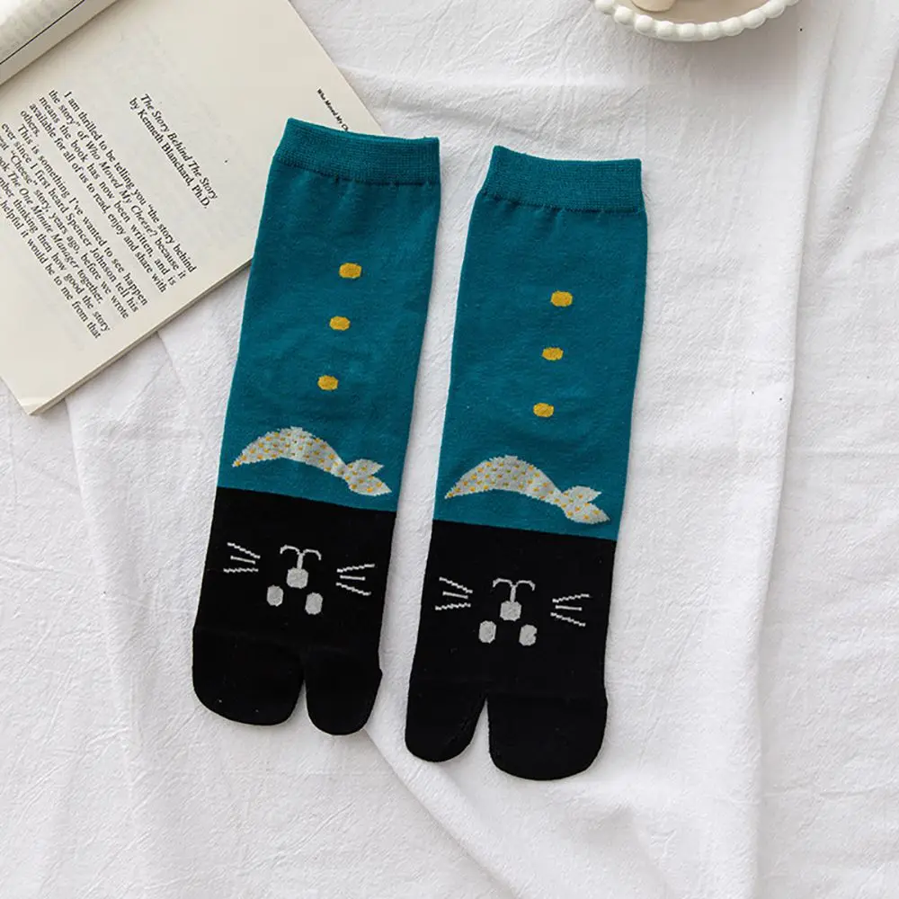 

Harajuku Casual Female Students Two Finger Socks Flip-flops Socks Cotton Hosiery Middle Tube Socks Two Toe Socks Cat Socks