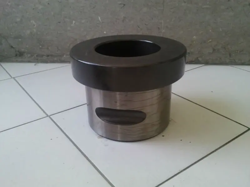 

Втулка инструмента для гидравлического камнебойщика SB50