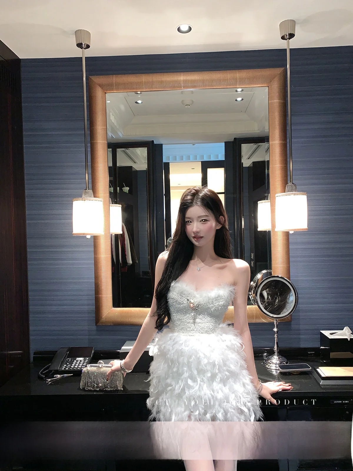 

YOLI Zhang Yuli Swan Dr White Strapl Dr Women's Slimming ort Skirt Spring Pure Desire Ele Sle Polyester Fiber