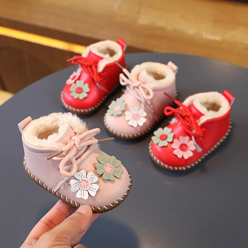 

Baby Ankle Boots Thick Fur Girls Princess Boots Sweet Flowers Versatile 2025 Winter New Toddler Walking Shoes Cute Size 15-19