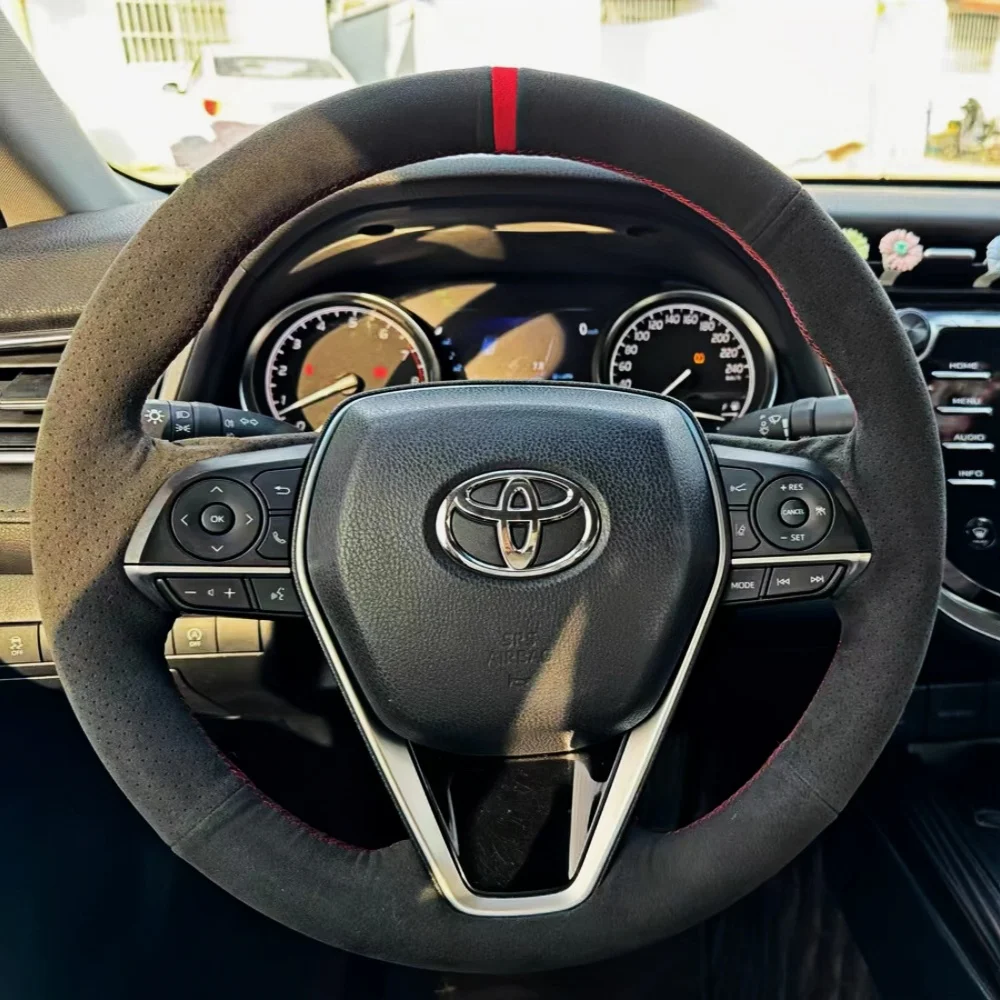 Dostosowanie Pokrowiec na kierownicę samochodową Ręczne szycie zamszowej skóry antypoślizgowej dla Toyota Corolla RAV4 2019-2022 Camry 2018-2022