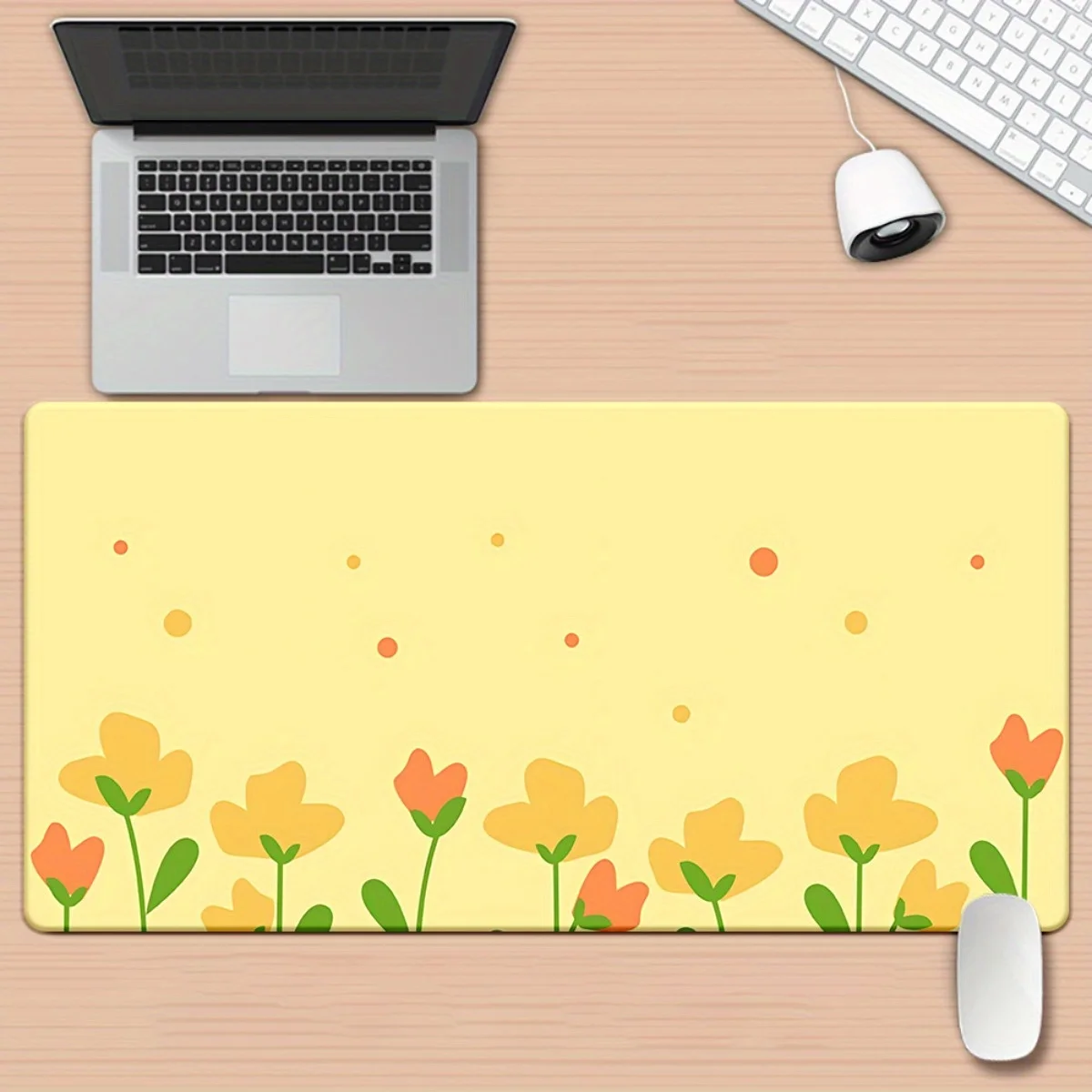 1 Buah Alas Cetak Latar Belakang Kuning dengan Desain Bunga untuk Meja, Alas Mouse XXL Multifungsi, Alas Mouse Gaming Keyboard, Kantor