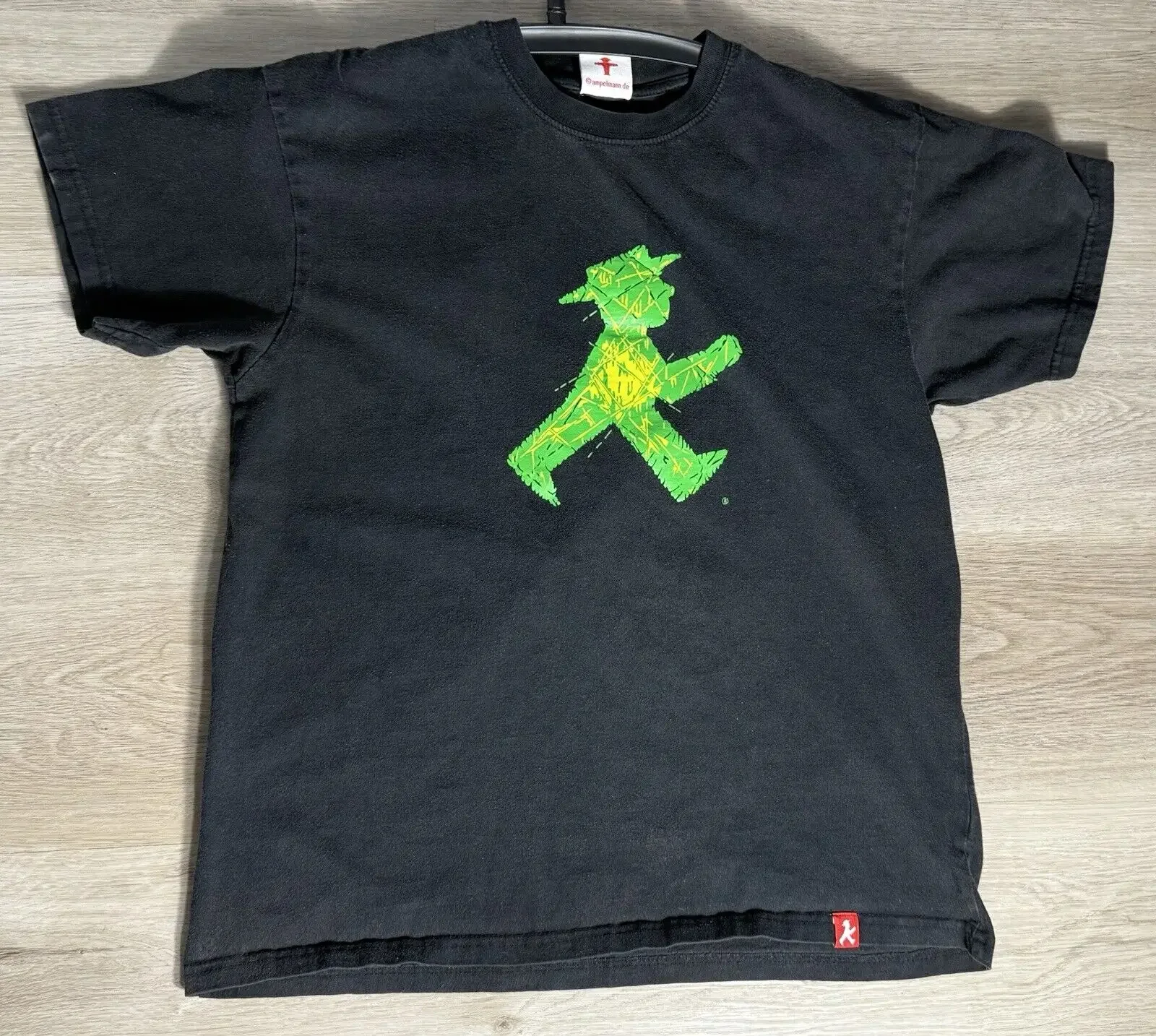 

Ampelmann Berlin Black Vodoo Doll T Shirt Men Medium Man Walking Street SS