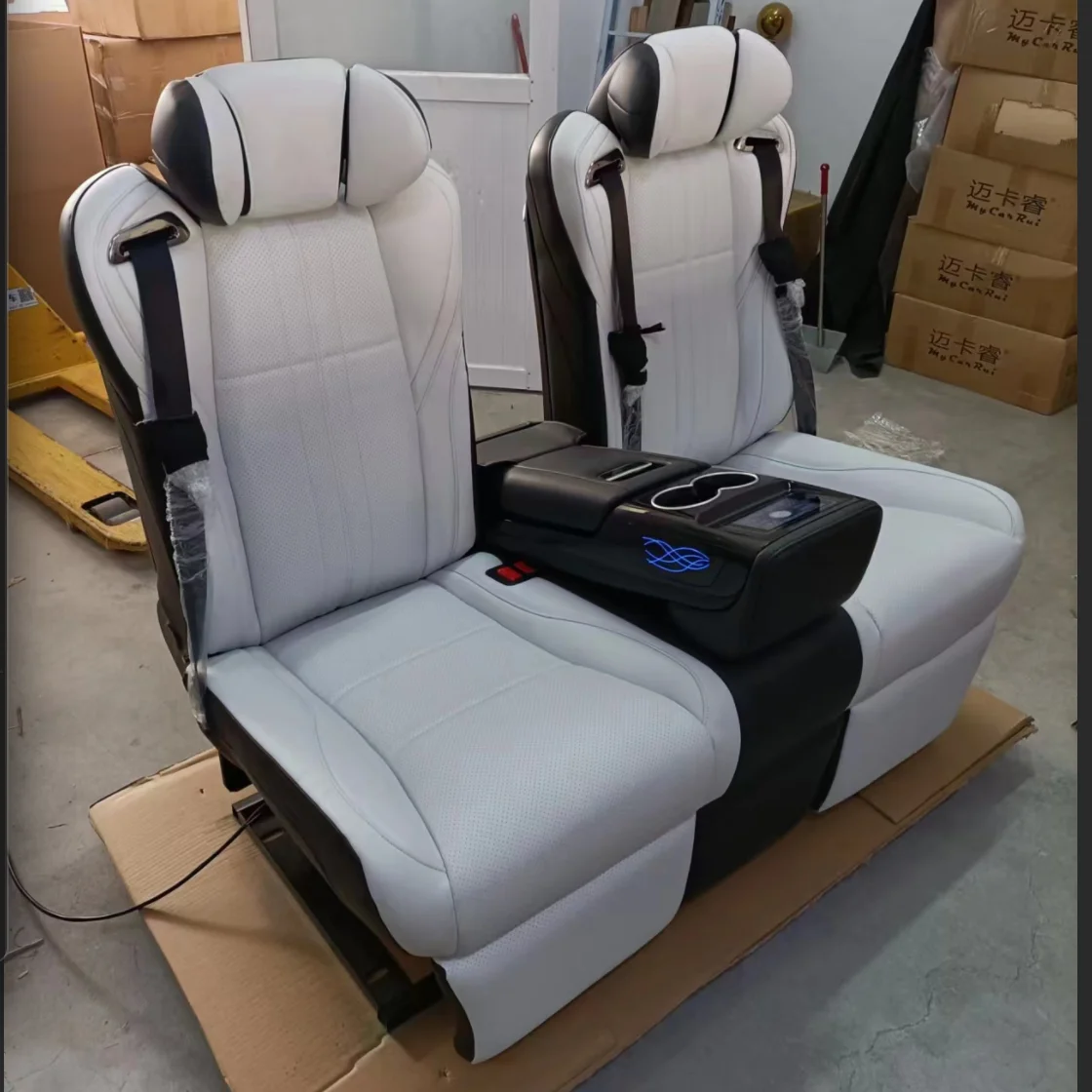 

Custom Aero Seat Bench Seat for Benz Vito V Class Sprinter Auto Rear Three Seats Camper Van Sofa Bed