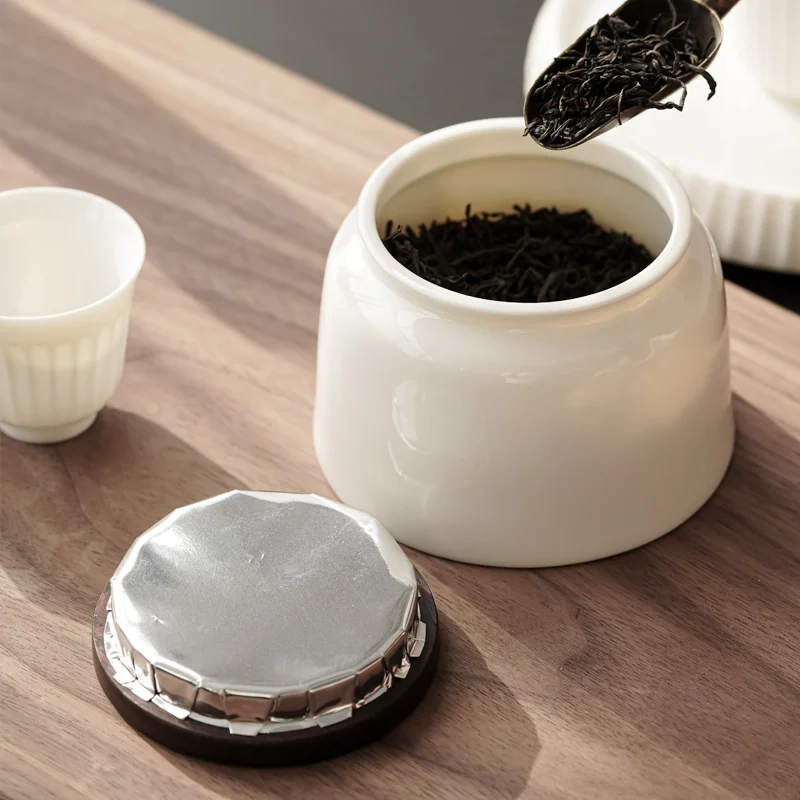 Modern White Ceramic Tea Jar Moisture-proof Seal Portable Mini Can Candy Coffee Bean Storage Can Food Container Home Accessories