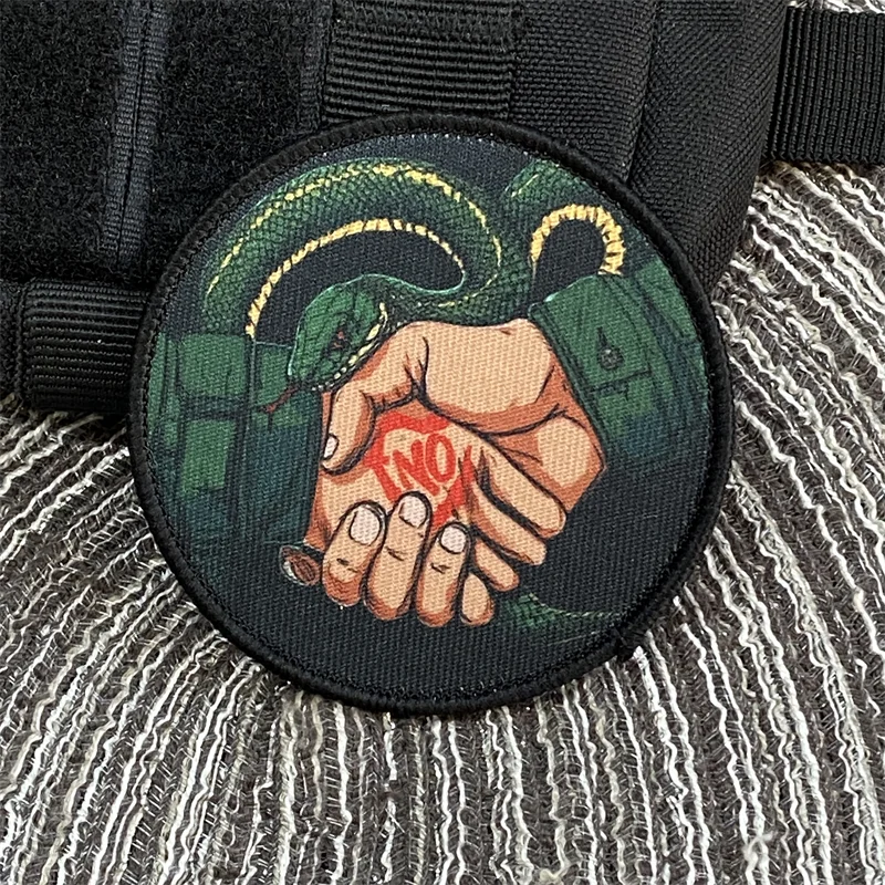 

Don't Trust Anyone. Morale Badge Shaking Snake Printed Patch Hook&loop Military Backpack Clothing Decorative Attachment Sticker