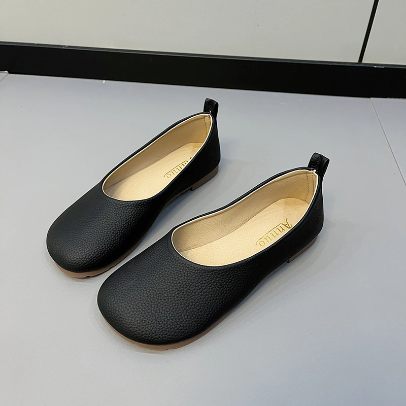 Mocassins de couro slip-on para mulheres, senhoras casuais flats bonitos, sapatos de enfermeira, sapatilhas de balé, nova moda, primavera e outono