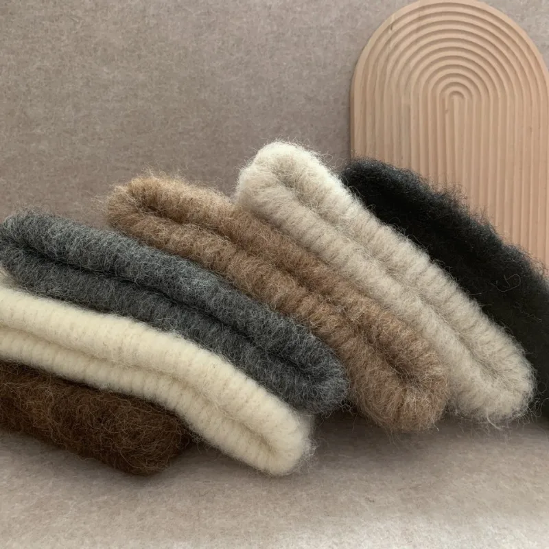 Korean Style Wool Blend Brushed Knitted Cold Hat Women Men Causal Solid Woolen Beanie Fashion Warm Soft Skullies Cap Female Male