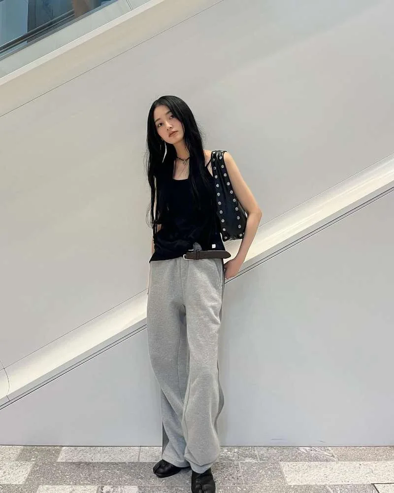 Pantaloni casual a gamba larga a vita alta Pantaloni sportivi a taglio dritto con giunture laterali color sangue per donna Materiale in cotone