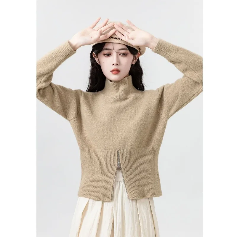 

Stylish Turtleneck Sweater New Autumn Winter Design Zipper Gentle Slit Soft and Versatile Knitwear Elegant Top