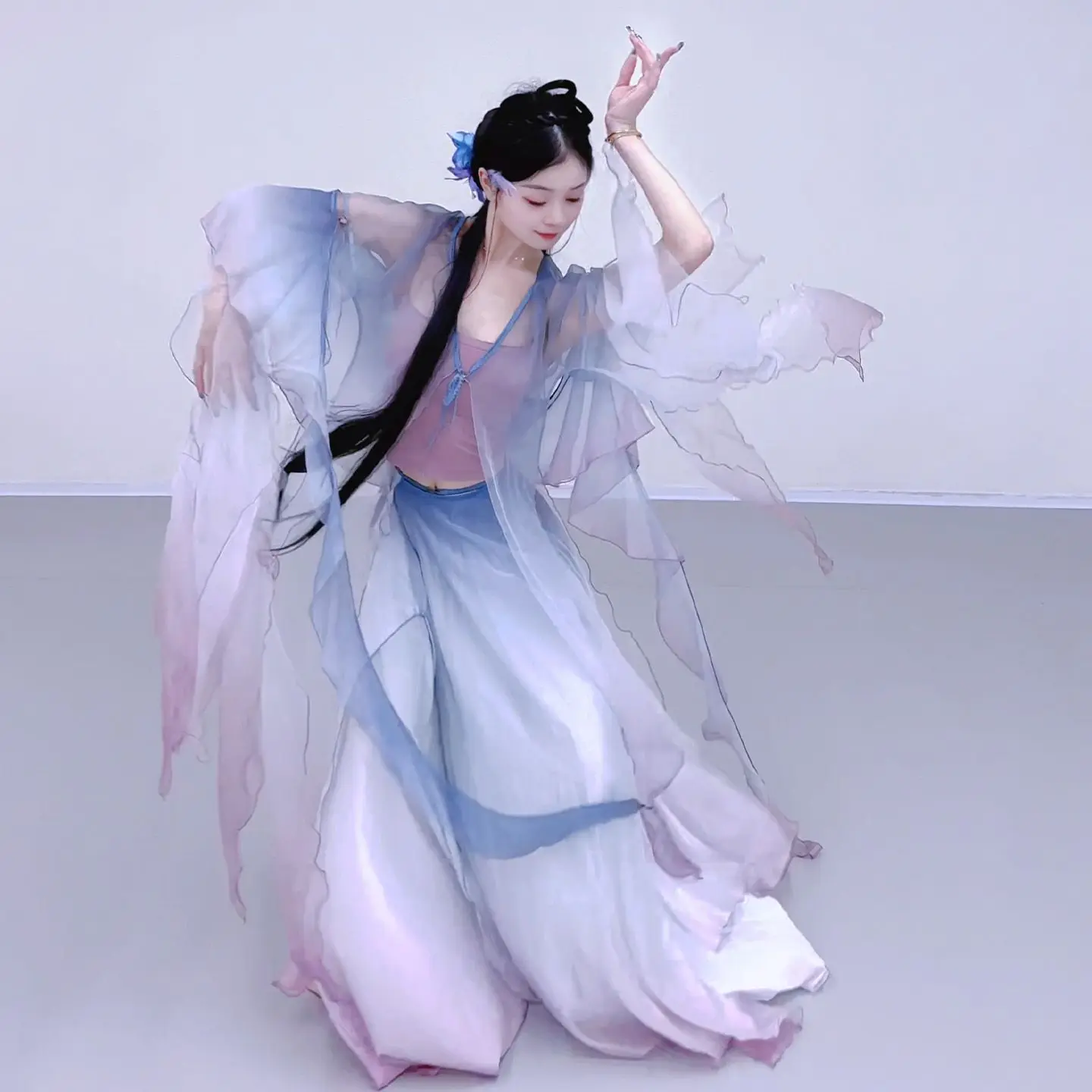 

Марлевое платье для классических танцев, элегантный танцевальный костюм в древнем стиле, повседневная одежда Hanfu для практики, рваные рукава