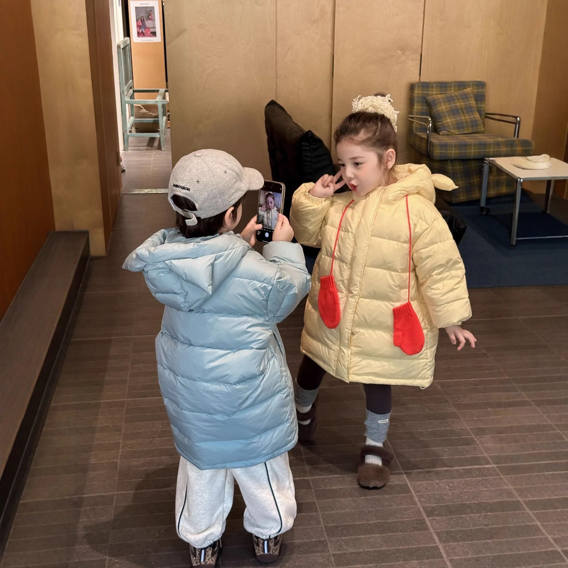 

Kids Clothes Down Jackets Winter New Style Solid-color Dust-proof and Water-resistant White Light and Fluffy Long Down Jackets