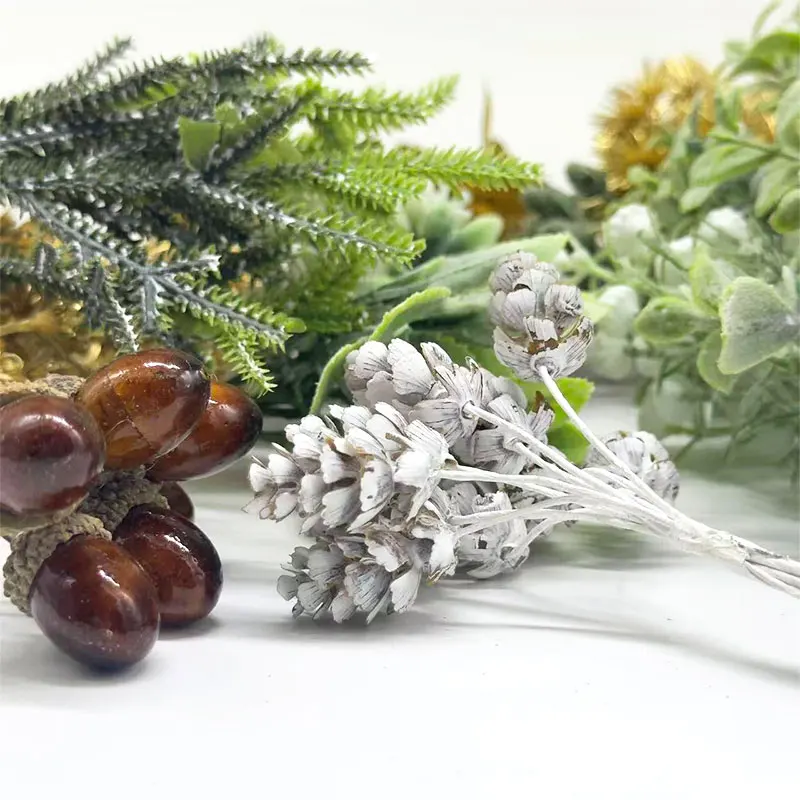 

Artificial Plants Branches Plastic Christmas Berries Berry Stems Pine Branches For DIY Holiday Crafts Vases Home Christmas Hecor