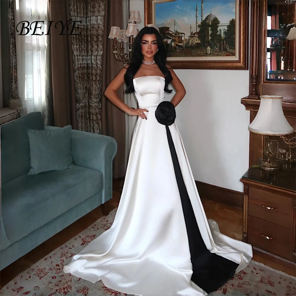 Beye clássico cetim a linha vestido de noite flor strapless alta fenda vestido de baile vestido de festa personalizado فساتmaveraات