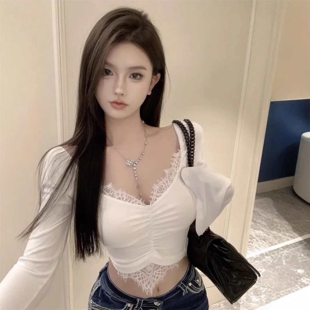 Black Lace Splice Bell Sleeve T-Shirt Women's Short V-neck Slim Fit Base Shirt Spring Autumn Commute Style Pure Desire