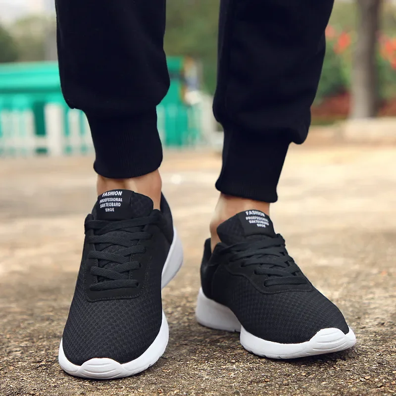 Men Slip on Loafers Casual Leather Shoes Lightweight Footwear Men Spring New Arrival Casual Shoes Fashion Breathable Sneakers