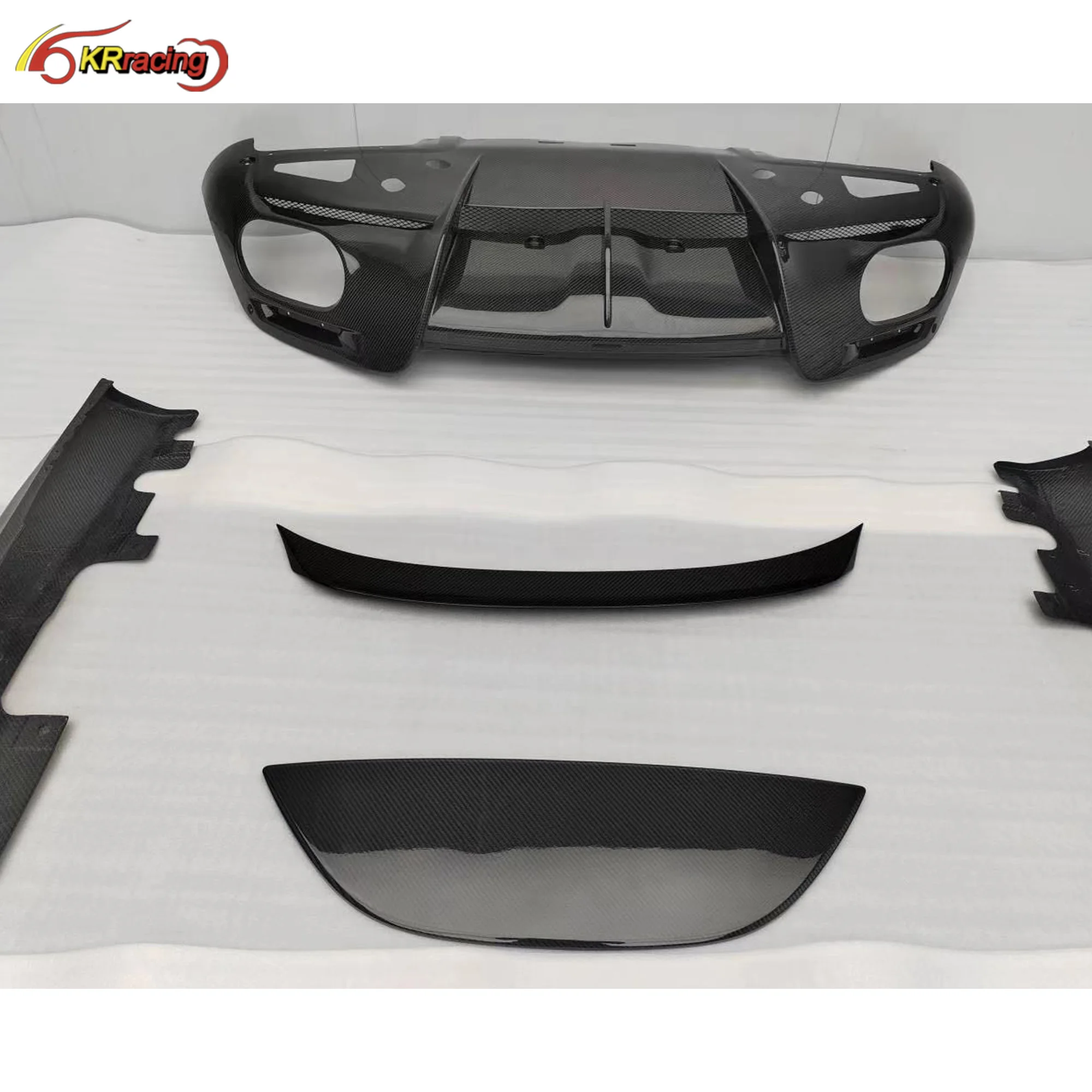 Auto Parts Novit Style Dry Carbon Fiber Car Body Kit With Front Bumper Lip Rear Diffuser For Ferrari Roma Kit Car Accessories