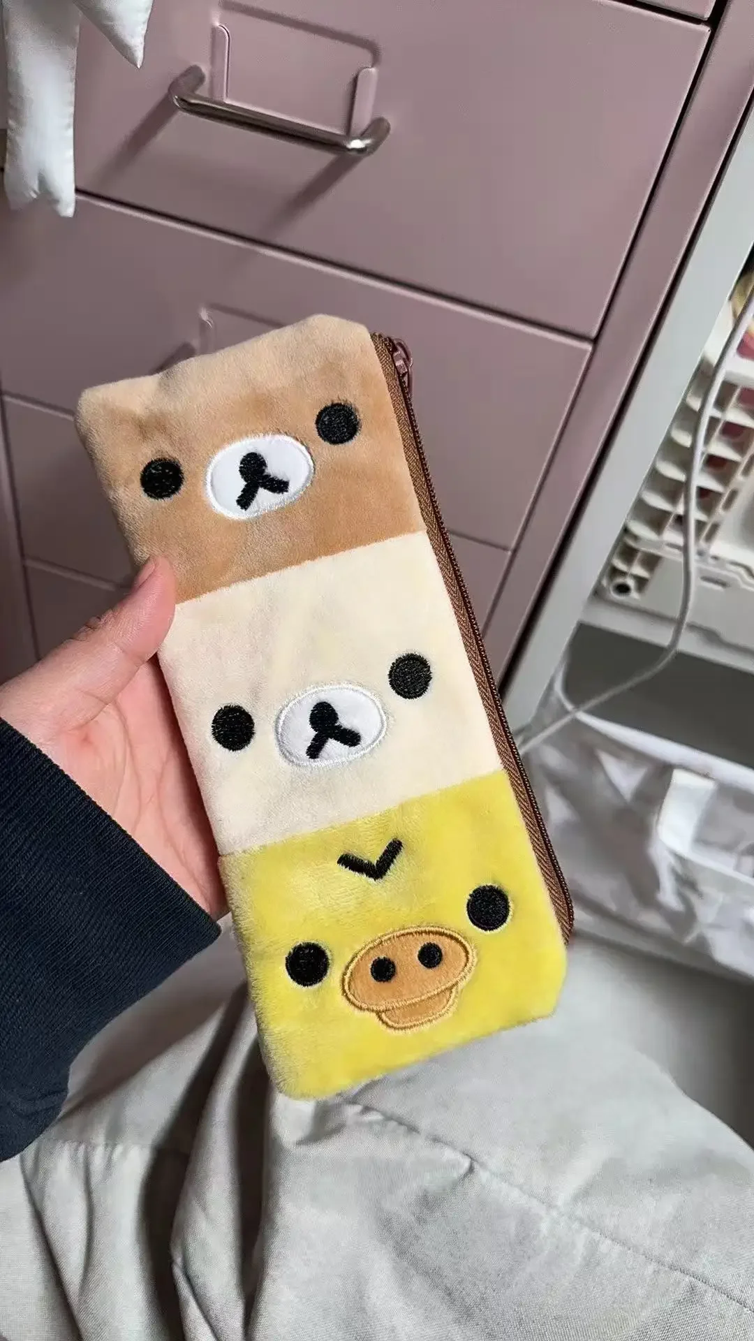 Rilakkuma Weiches Federmäppchen, süßer Bär, großes Fassungsvermögen, multifunktionale Aufbewahrungstasche für Schreibtisch, Schreibwaren, tragbare Kamera-Aufbewahrungstasche – Detail 2