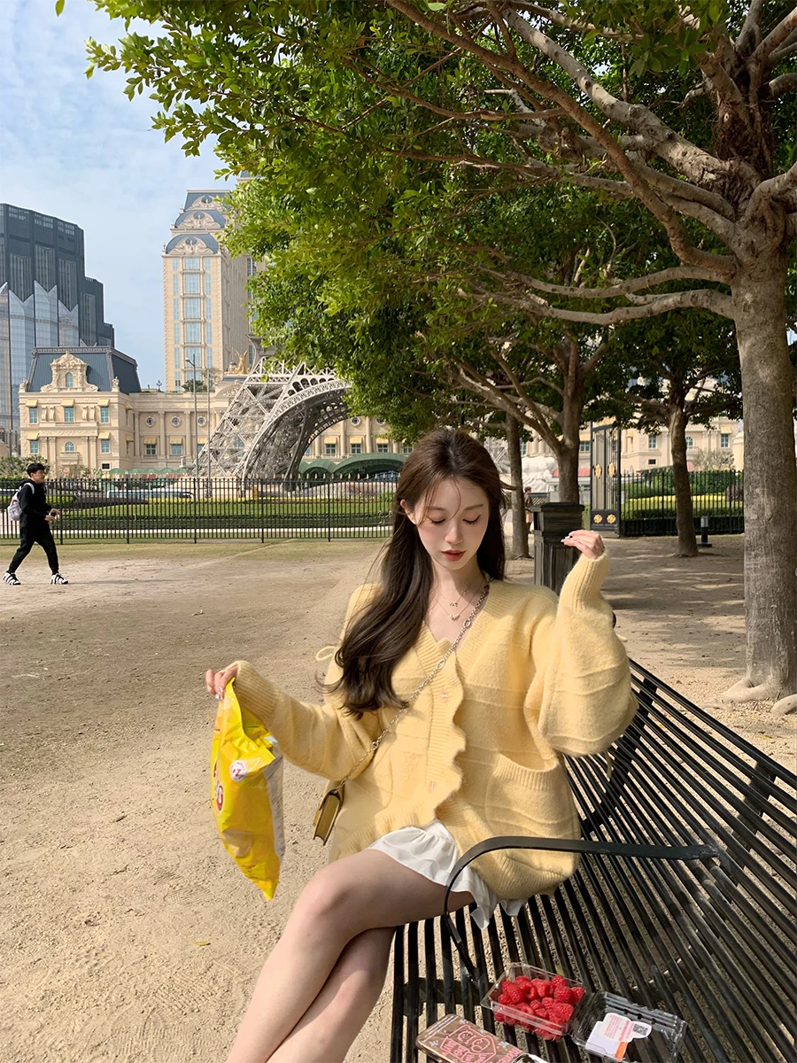 

Adorable V-ne Knitwear Women's Yellow Knot Belted Sweater Petal Button Design Long Sve Loose Fit Spring Cardigan