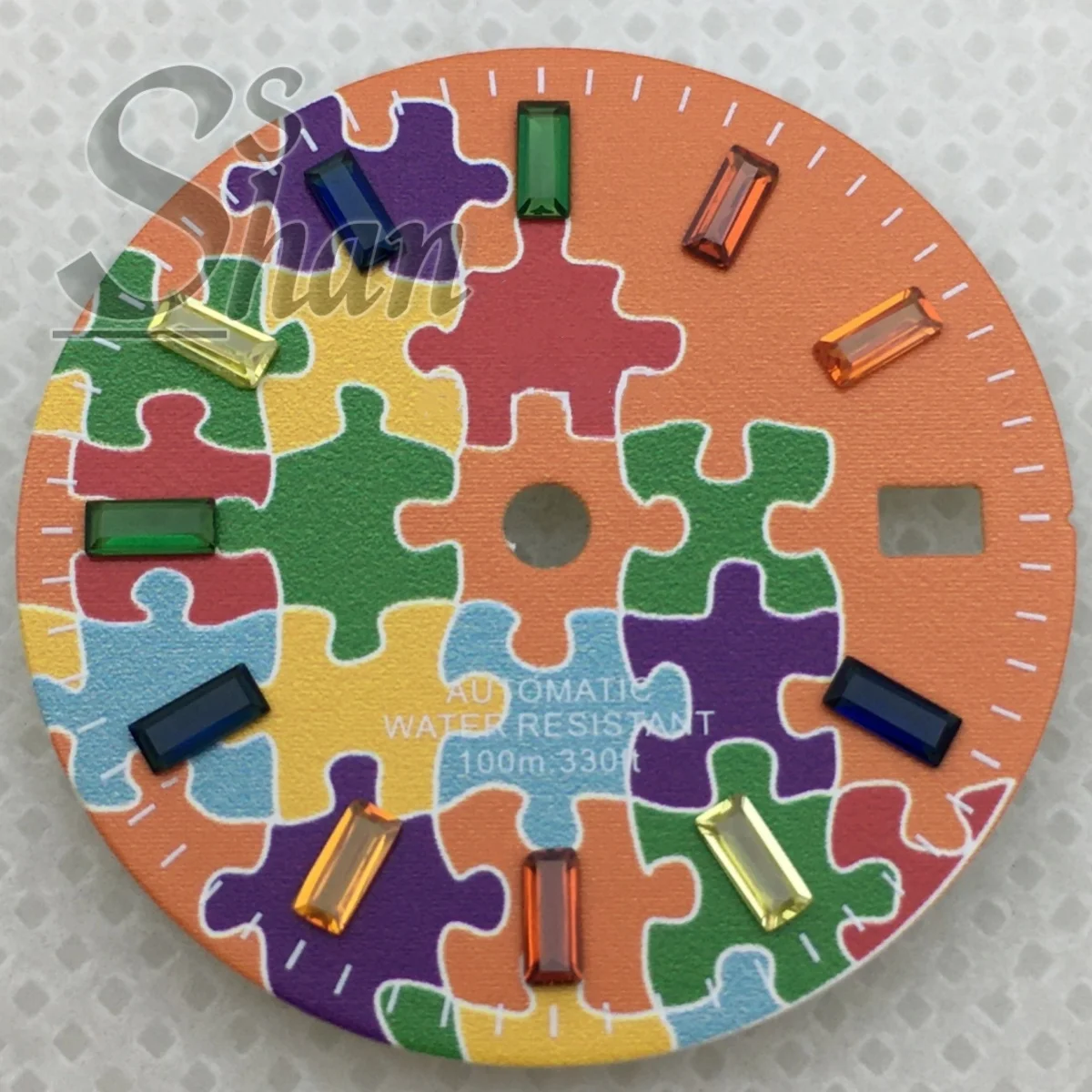 O mostrador do relógio quebra-cabeça de 29mm é equipado com movimento automático NH35 NH36 índice de diamante acessórios de relógio luminoso verde