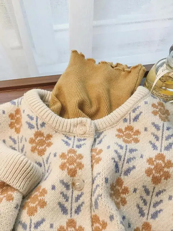 

Korean Retro Double Layer Thiened Knitted Sweater Cardigan round Ne Women's Inner Wear Floral Embroidery Outer Jaet