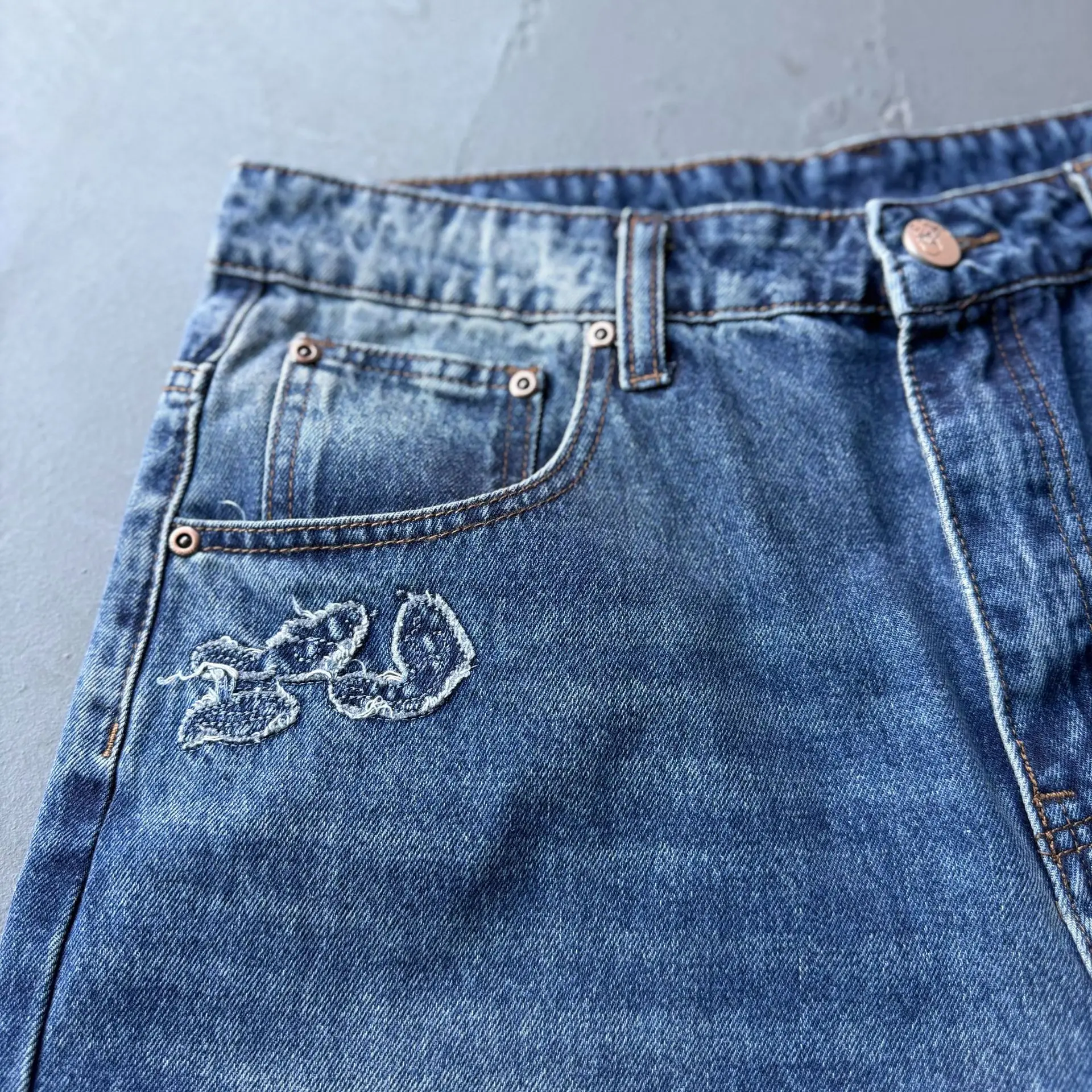 Derschutze 2026 New Fashion Street Heavy-Duty Embroidered Straight-Leg Jeans Men's Trendy Pants