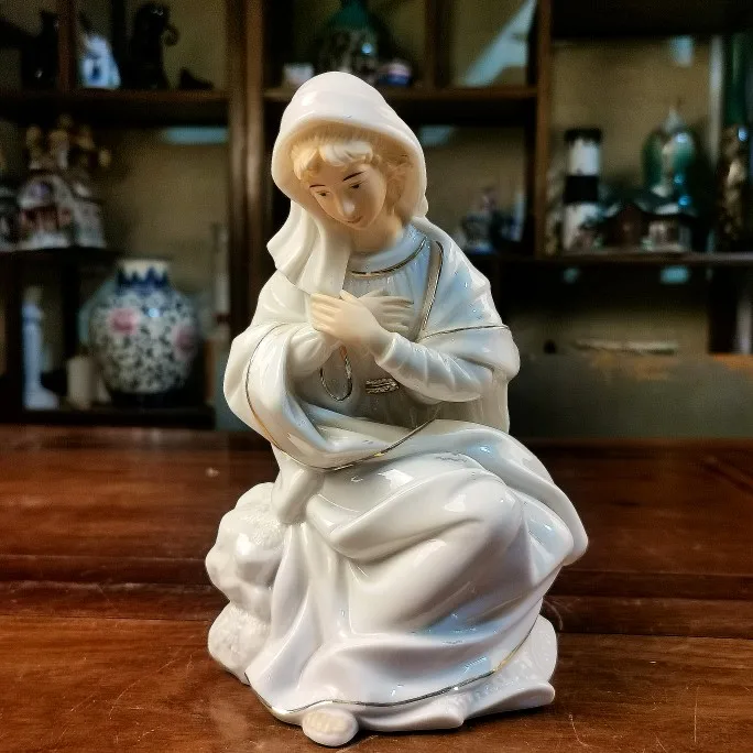 Ceramic Crafts Owell Western Figures Sculpture Catholic Porcelain Virgin Mary Figurine Desktop Ornaments Home Decorations Gifts