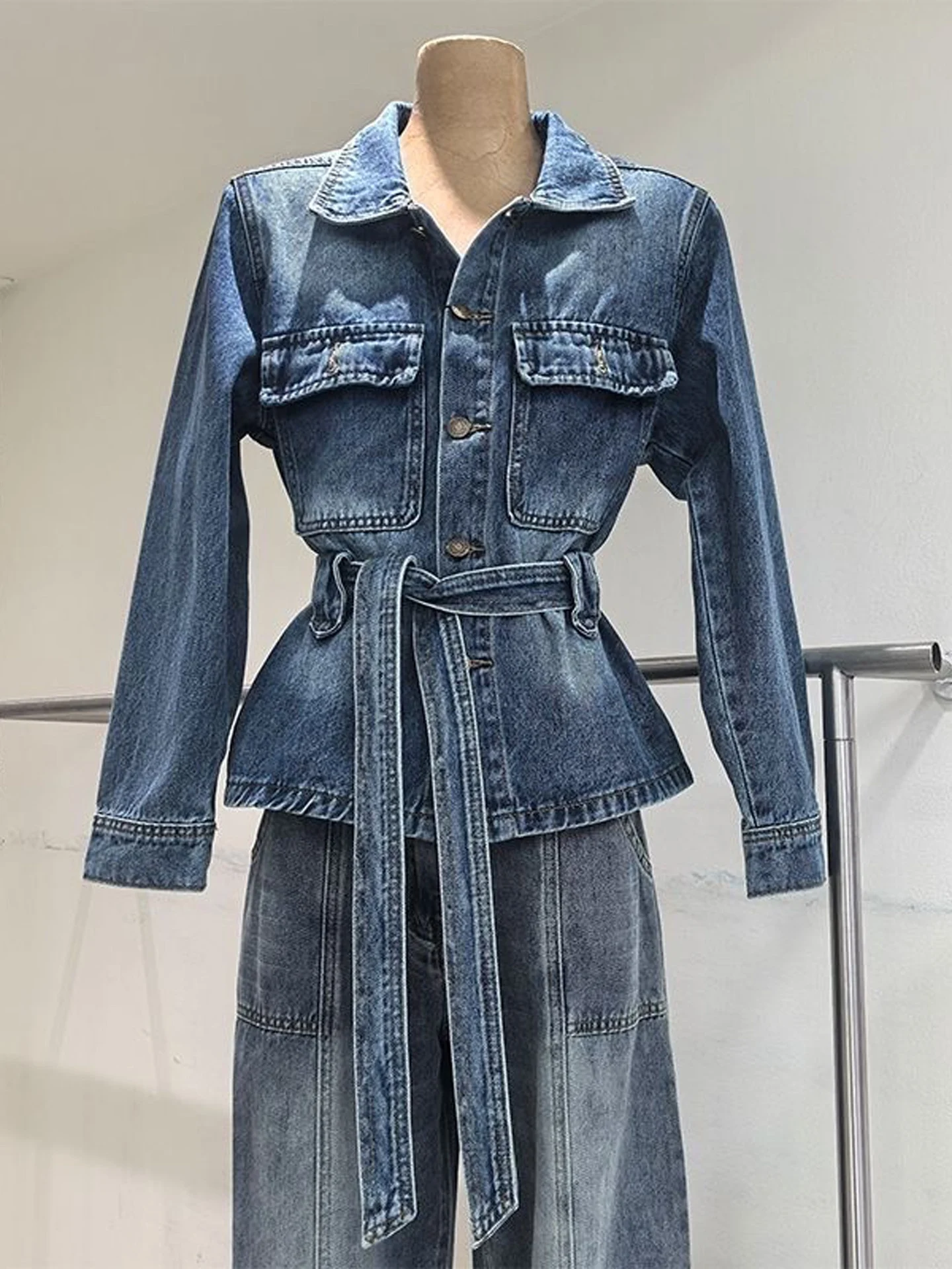 Elegant Blue Denim Jacket Women's Loose Fit Long Sleeve Button up Tie Waistband Classic Collar Slimming Style Autumn New Arri...