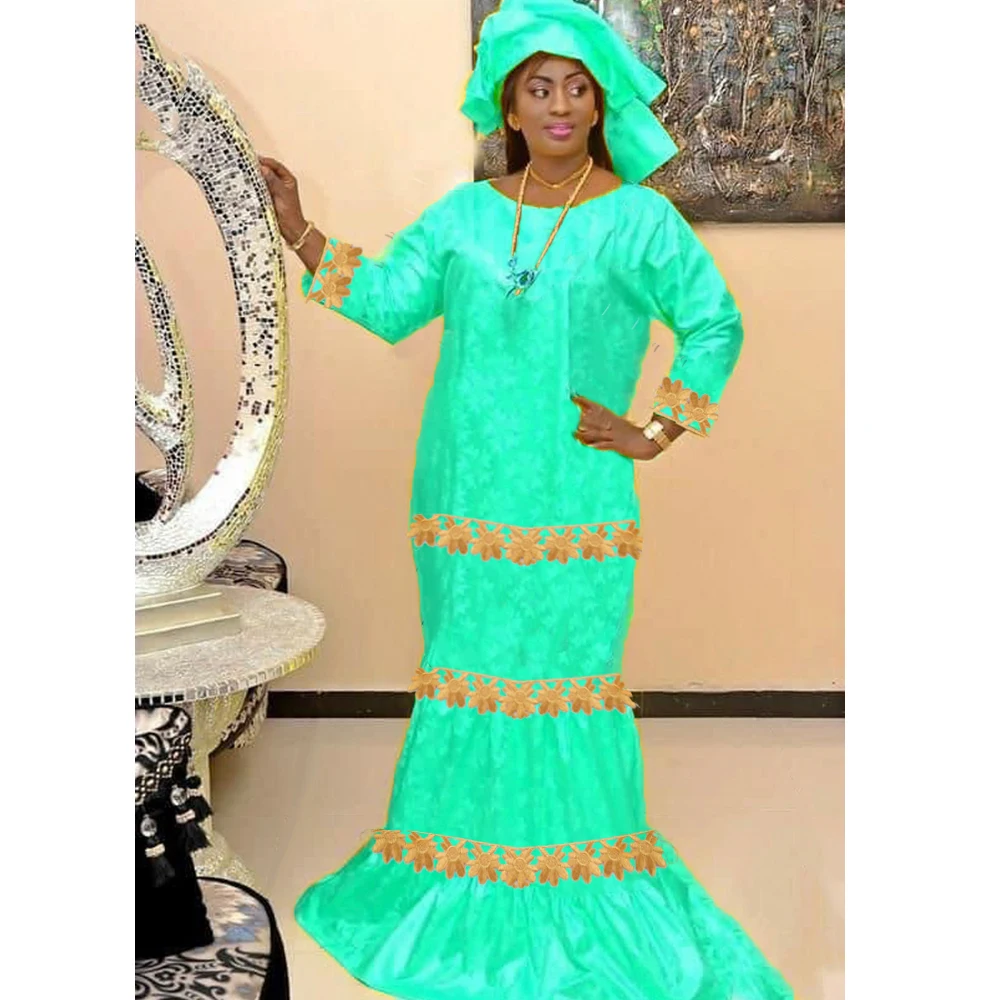 Hell lila afrikanische Bazin Kleid mit Steinen Stickerei Guipure Dsahiki nigerian ischen indischen Frauen Hochzeit traditionelle Becken Robe