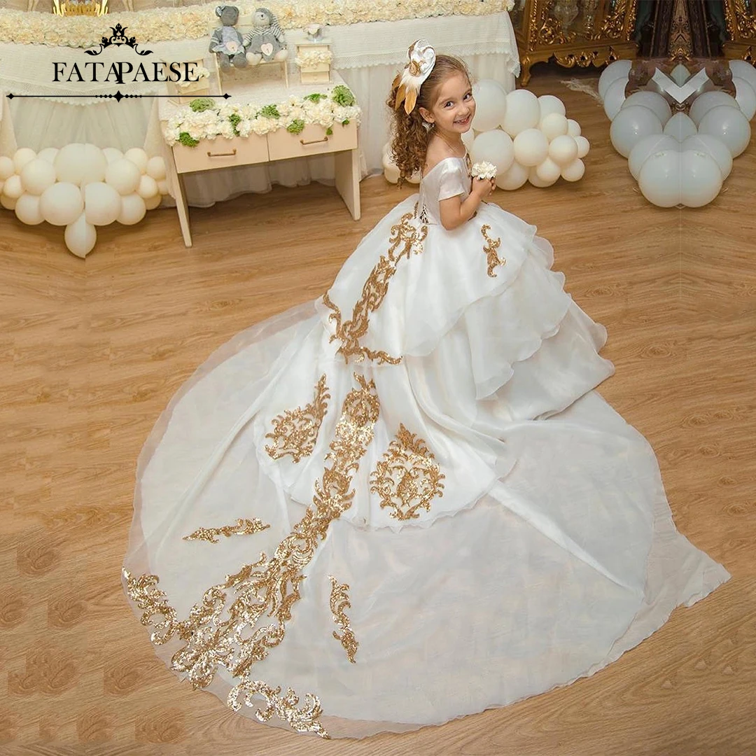 FATAPAESE-Luxo Princesa Vestidos De Baile Para Criança, Vestidos De Menina De Flor, Apliqulies De Ouro, Manga Comprida, Vestido Maxi, Trem De Catedral De Cetim