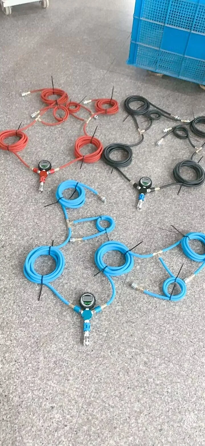 オフロード4x4用4輪タイヤ空気圧調整システムキット（デジタルゲージ、4ウェイエアホース、タイヤ空気圧調整セット付き）