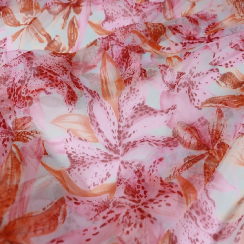 

Charming Floral Printed 100% Pure Natural Silk Crinkle Georgette Fabric with Pink Liliy Flower for Wife Wonderful Dress