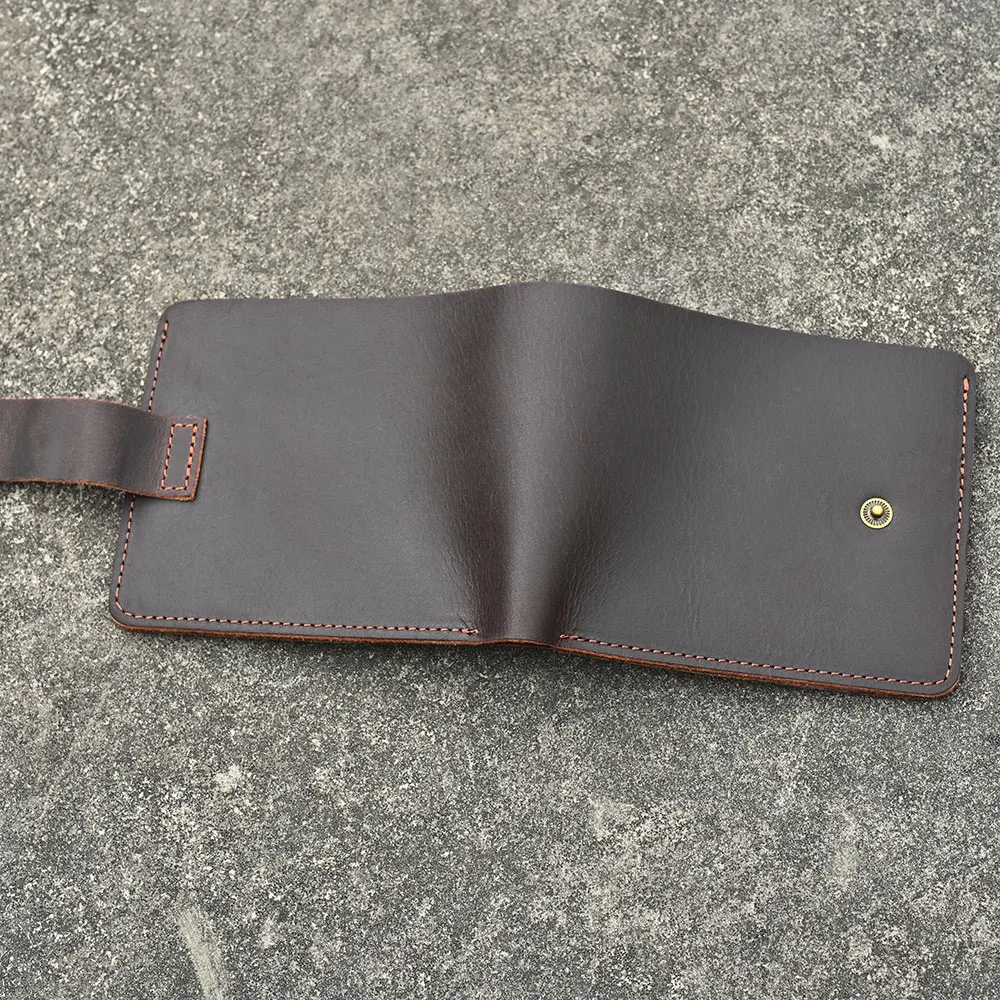 Dompet Kulit Kuda Gila Pria - Dompet Kulit Asli Lipat Dua (11x9.5cm) dengan Saku Koin & Slot Kartu Kredit