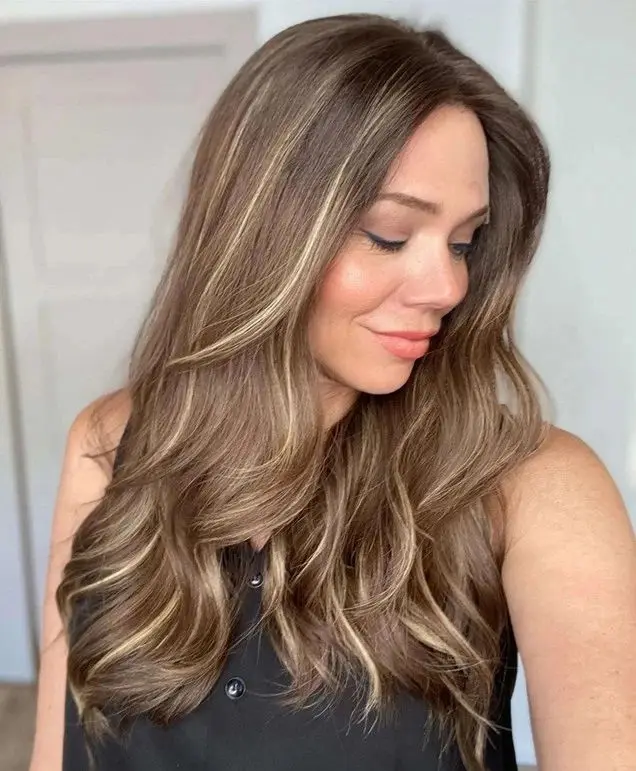 24 Inches Ombre Warm Brown Synthetic Lace Frontal Wigs with Blonde Highlights 180% Denaity Heat Resistant Fiber Wigs Balayage