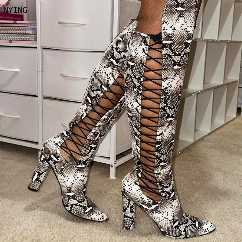 2026 Damen Mehrfarbige Schlanke High Heels Kniehohe Stiefel Schlangenleder-Optik Modische Spitze Spicy Girl Damen Schnürstiefel Größe 44